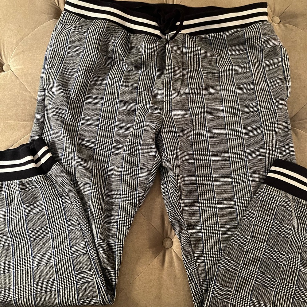 Men’s American Eagle Joggers size XL